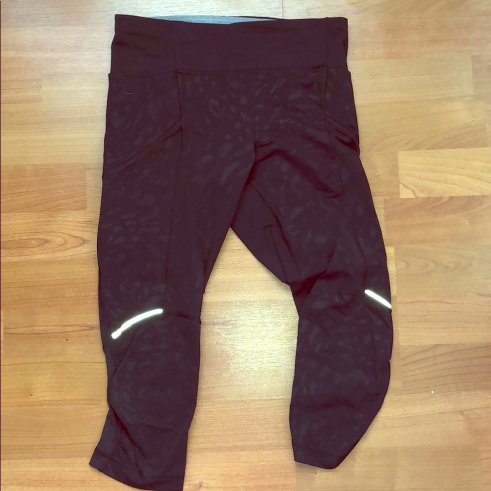 LuLu Lemon Mid waisted cropped leggings